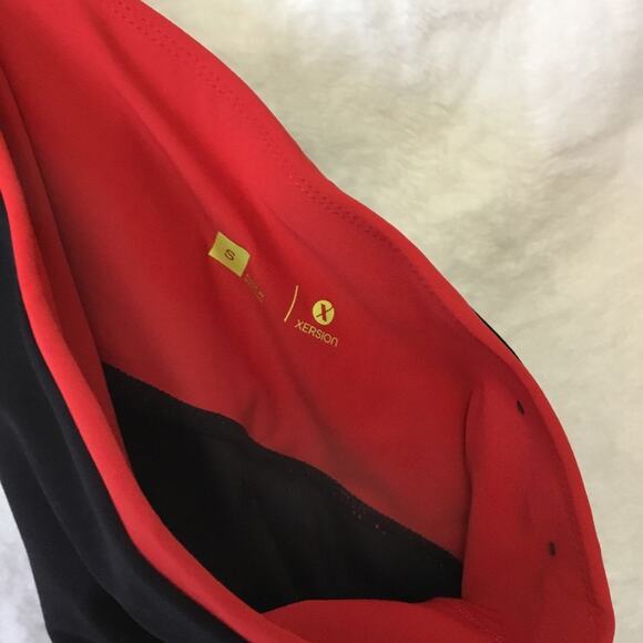 Xersion Athletic Black with White Pattern Legging - Picture 7 of 9